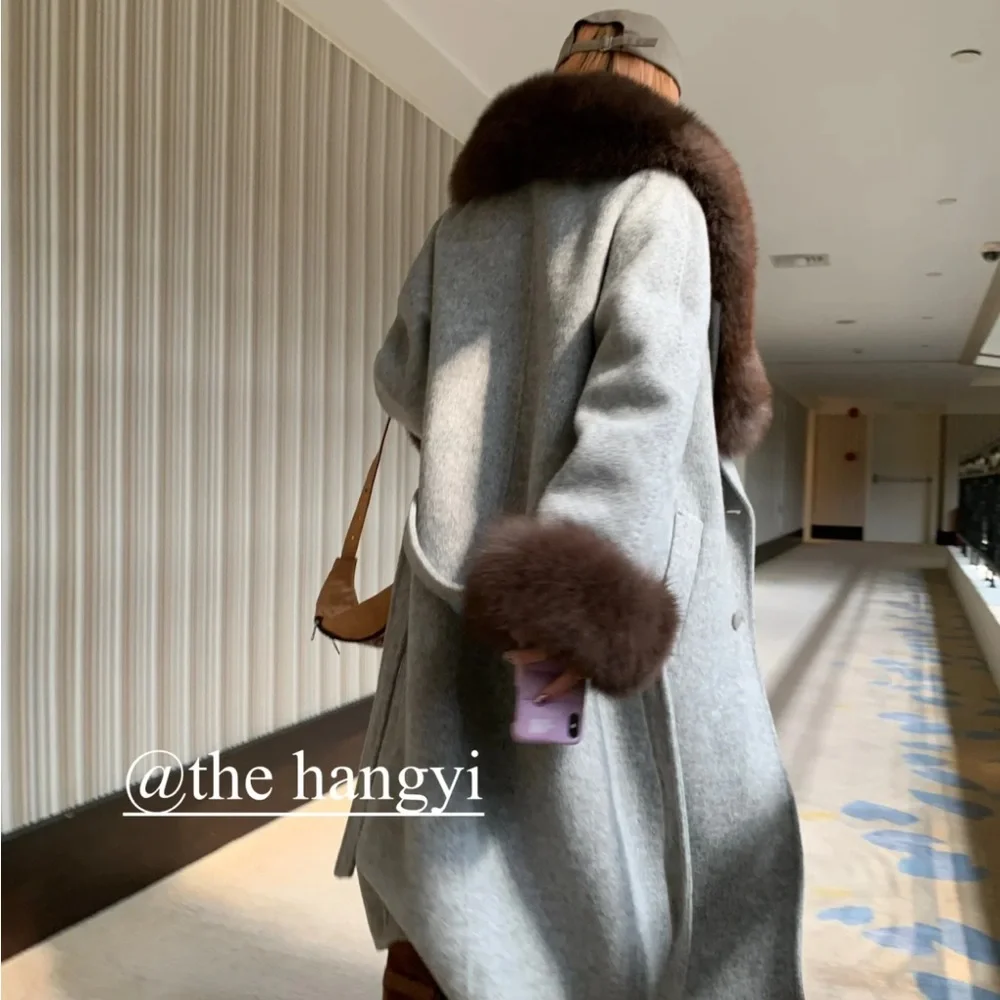 Gray Wool Coat with Brown Fur Trim - Picture 4 of 6